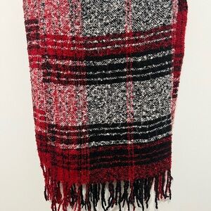 STEVE MADDEN SCARF